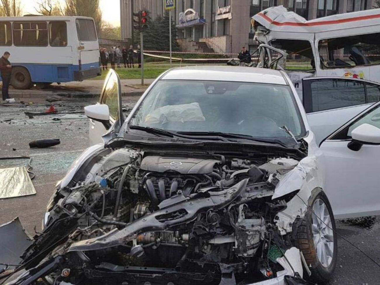 Водитель Mazda находится в больнице