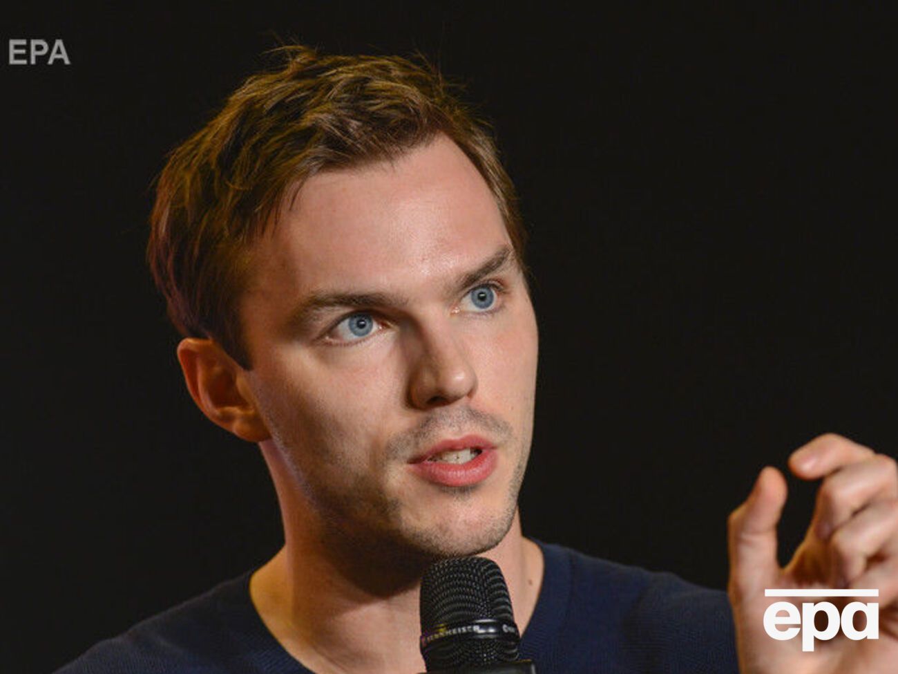 Холт держит личную жизнь в тайне