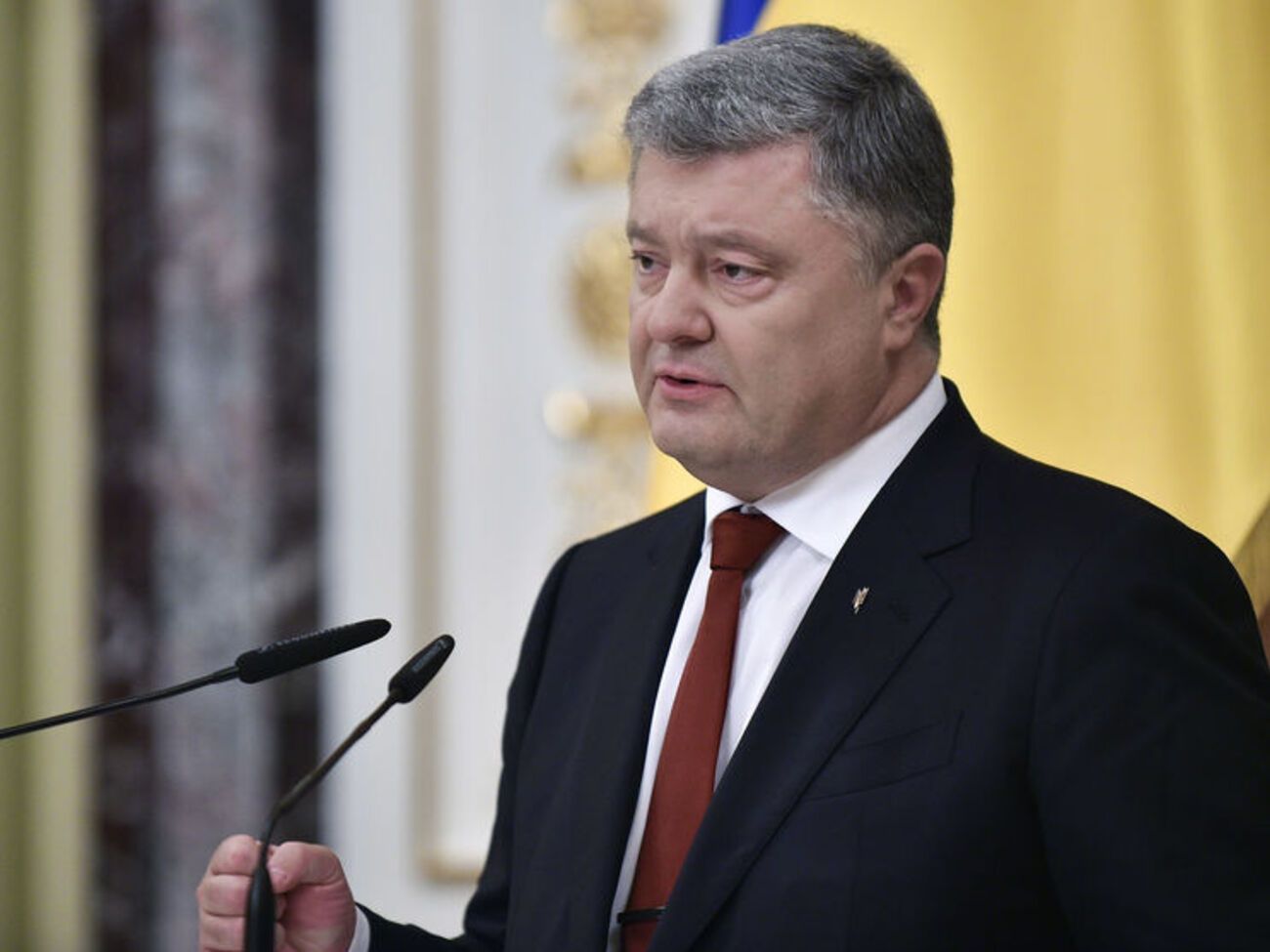 Порошенко: Грамота довершит утверждение независимости и самостоятельности Украины в духовном измерении