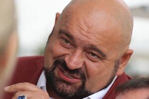 В конце 2014 года Злочевский выехал из Украины