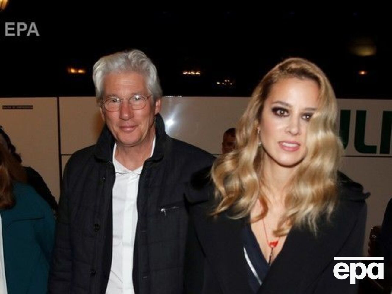 Пара готується провести урочисту церемонію у травні