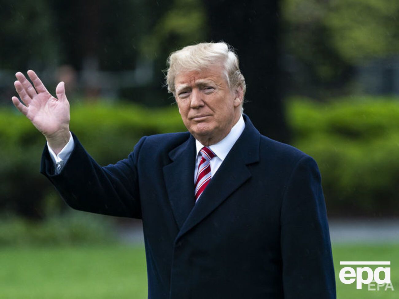 Американские чиновники хотят, чтобы Трамп и Ким Чен Ын встретились в Европе,&nbsp;сообщил телеканал NBC