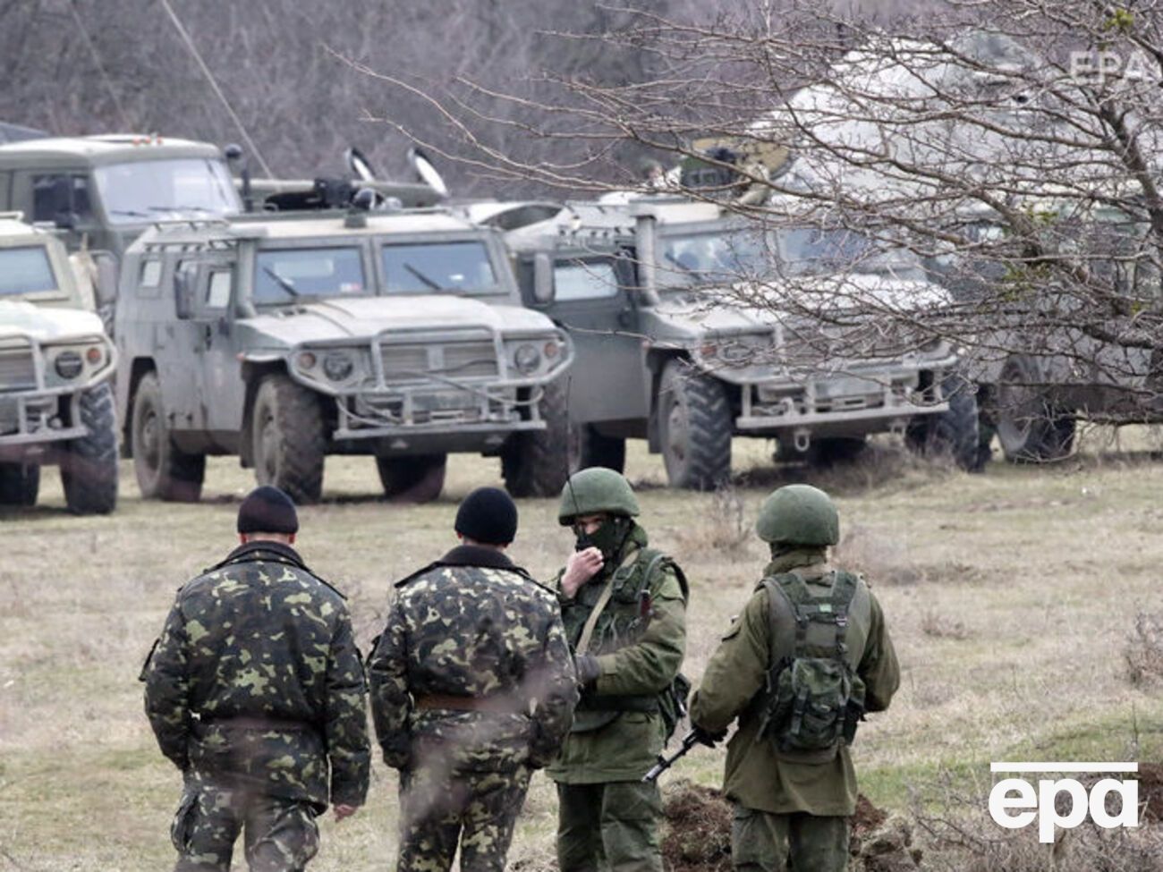 Российские военнослужащие были массово переброшены в Крым накануне оккупации