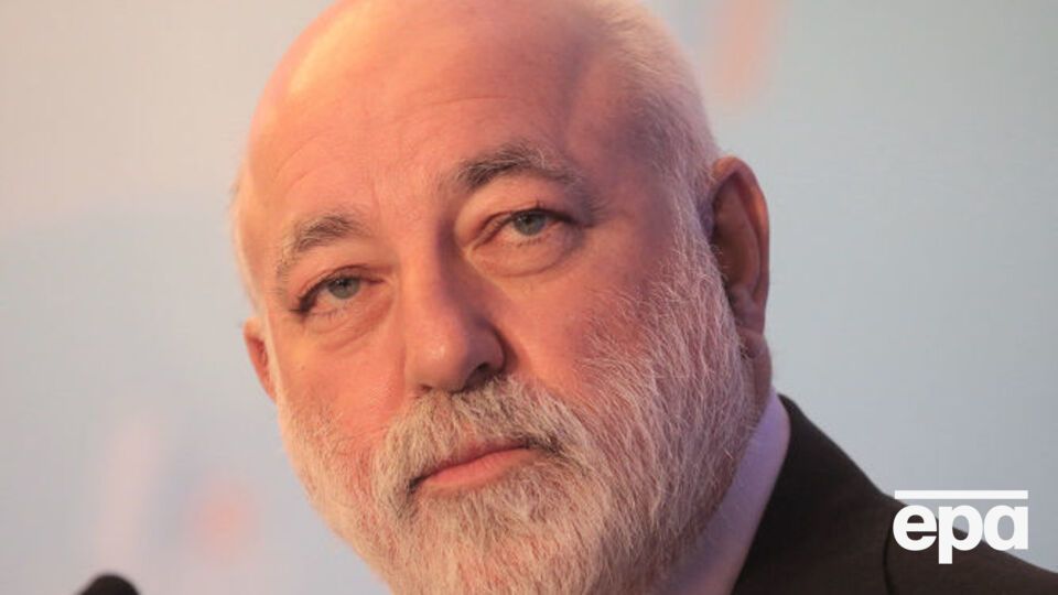 Вексельберг не став просити Медведєва про допомогу