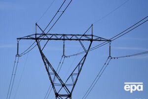 Співробітники обленерго відновлюють постачання електрики