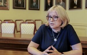 По словам Амосовой, в приказе говорится, что она не выполнила условия трудового контракта