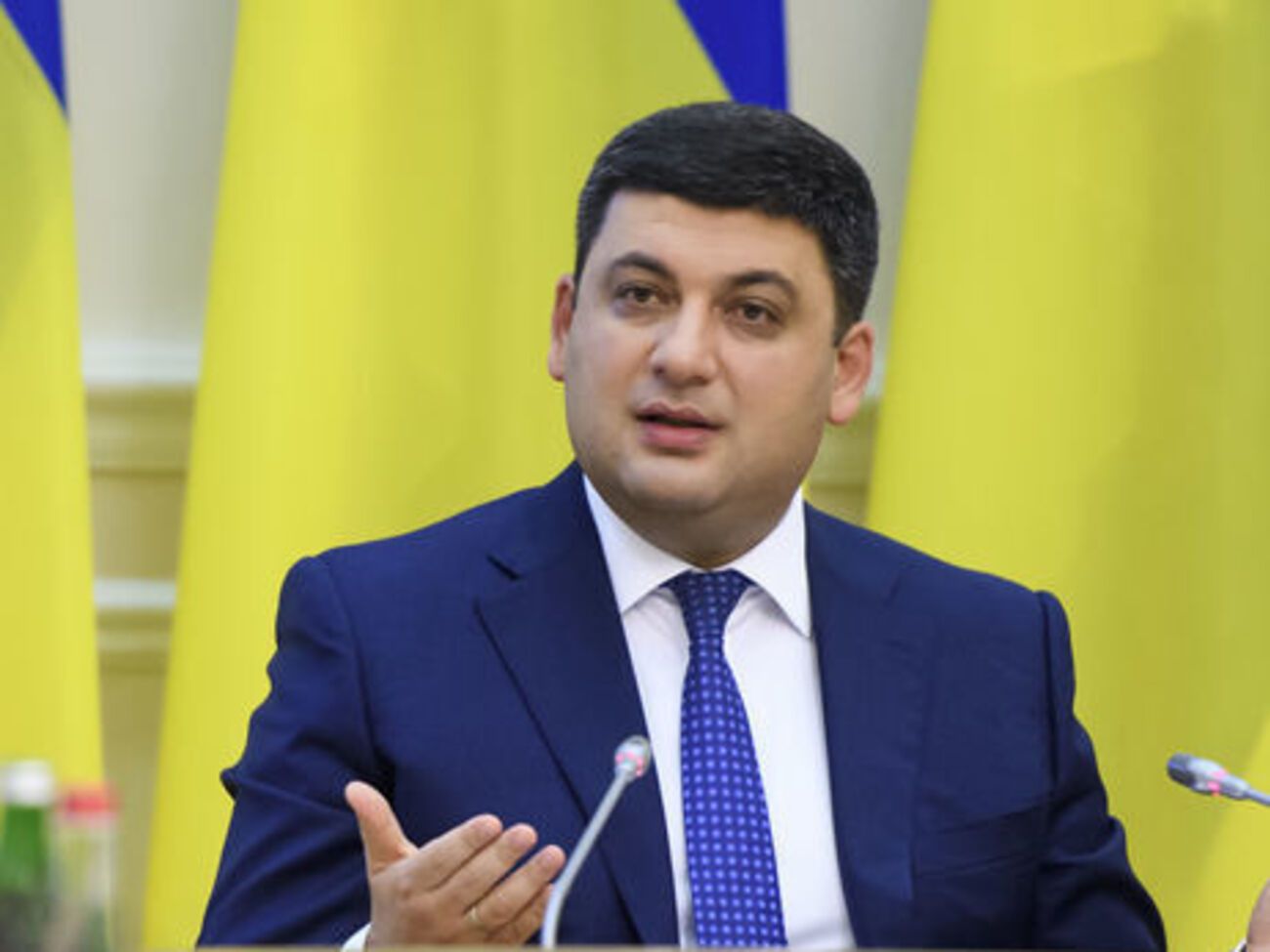 Гройсман уверен, что введение декларирования для активистов было ошибочным