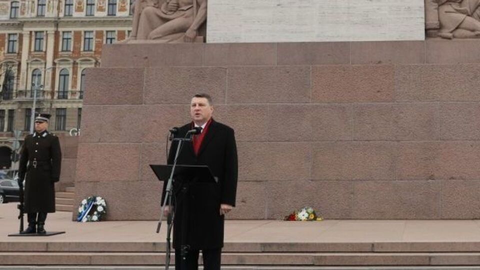 Президент Латвії Вейонис вніс зміни до закону про освіту