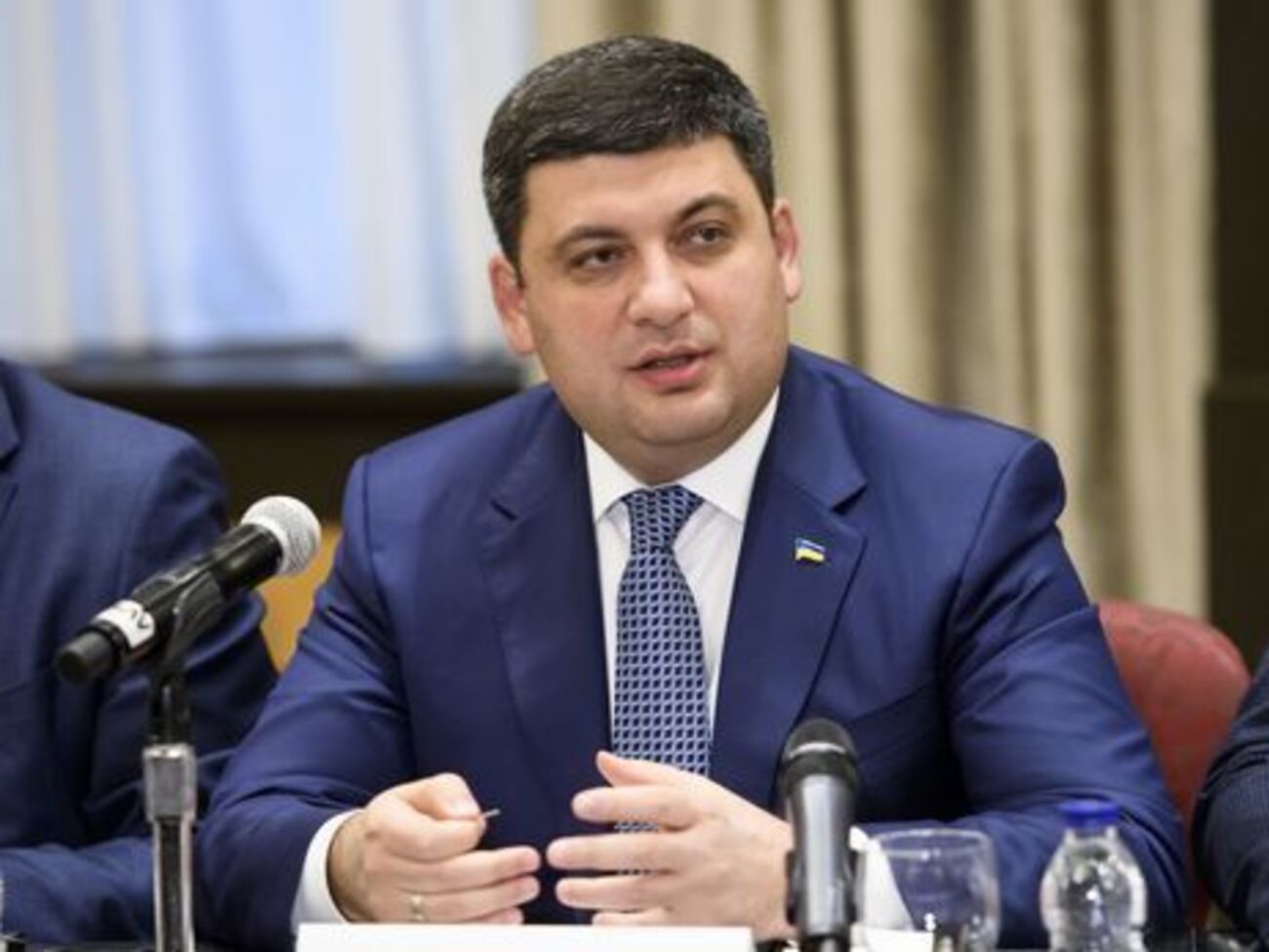 Гройсман: Тільки антикорупційний суд має поставити крапку в усіх корупційних процесах