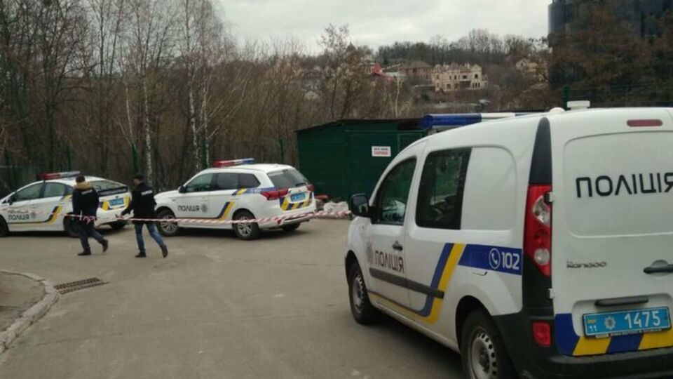 Полицейские расследуют инцидент на улице Верхней в Киеве