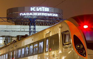 "Укрзалізниця" хоче двічі у 2018 році підвищити ціну проїзду