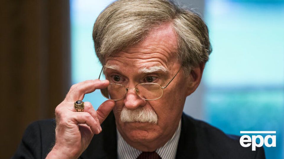 Болтон обійняв посаду 9 квітня