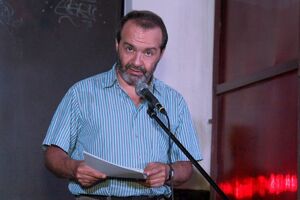 Шендерович: Это демонстрация пренебрежения: я специально не мылся, чтобы сесть рядом с вами и пахнуть