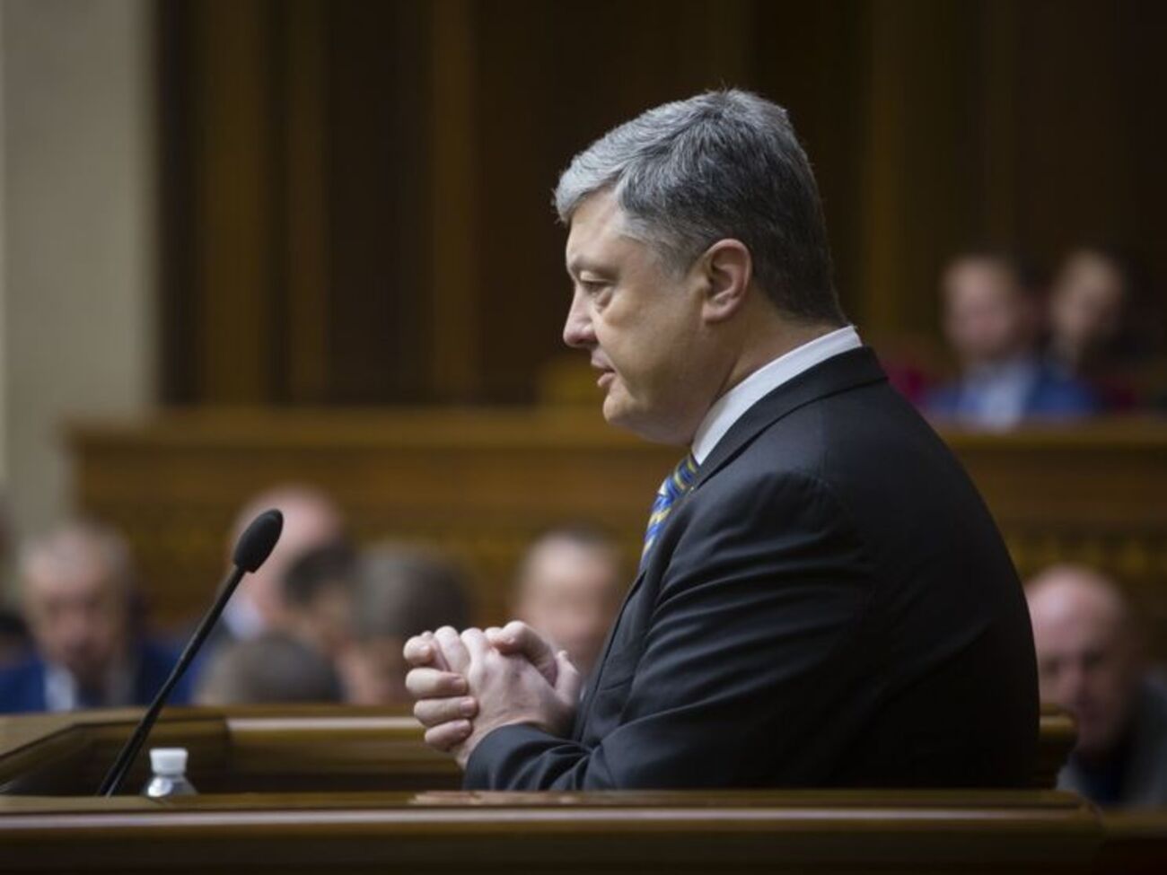 Порошенко:&nbsp; Украина как независимое государство не просто имеет право, а обязана конституировать такую церковь и обеспечить ее признание со стороны мирового православия