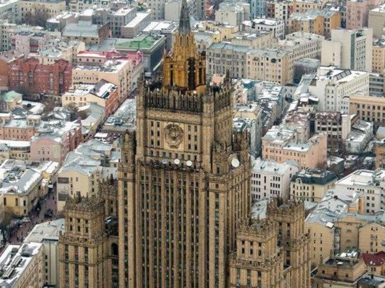 У МЗС РФ наголосили, що "впливові сили США, стурбовані тим, як би посильніше натиснути на Росію, не зупиняються ні перед чим"