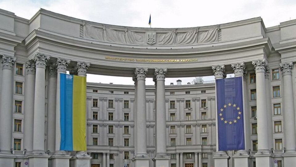Заступник глави МЗС України зазначив, що частина українців отримала угорські паспорти "під різними "соусами" і домовленостями"