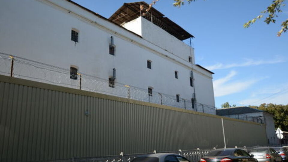 По данным ФСИН, одного самоубийцу спасли