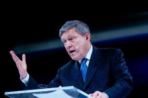 Явлинский: Выиграли те, кто паразитирует на этой системе, кто этой системой пользуется