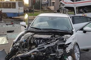 Волков управлял автомобилем Mazda