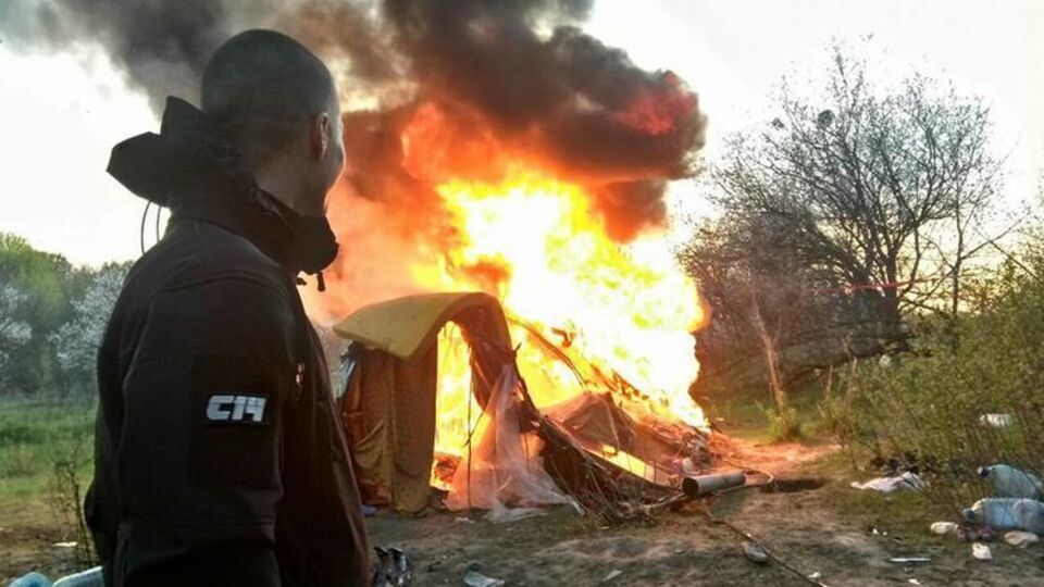 C14: Мы убрали почти весь мусор, демонтировали палатки и безопасно сожгли