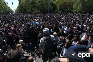 16 апреля демонстранты в Армении начали акцию гражданского неповиновения