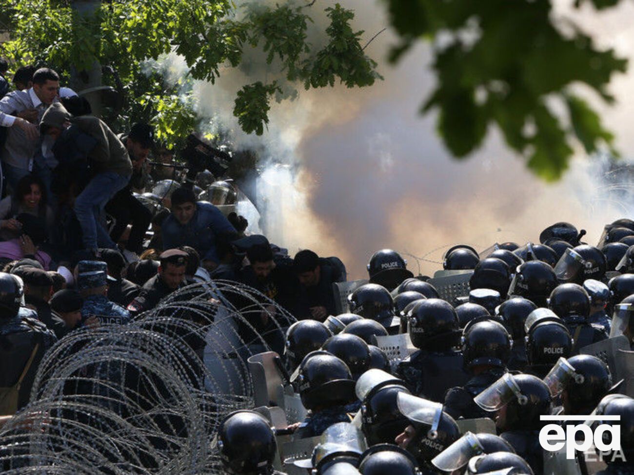 Протесты в Армении продолжаются вторую неделю