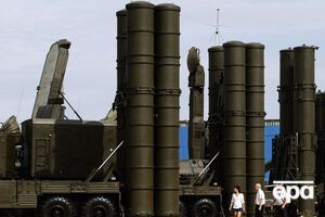 На думку Крутіхіна, російські військові сподіваються списати С-300 в Сирії