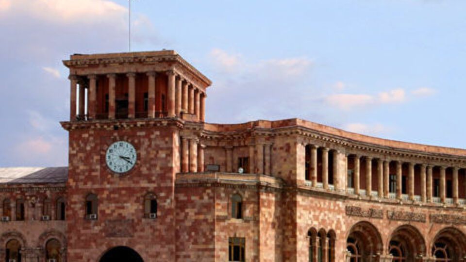 Правительство Армении отправлено в отставку