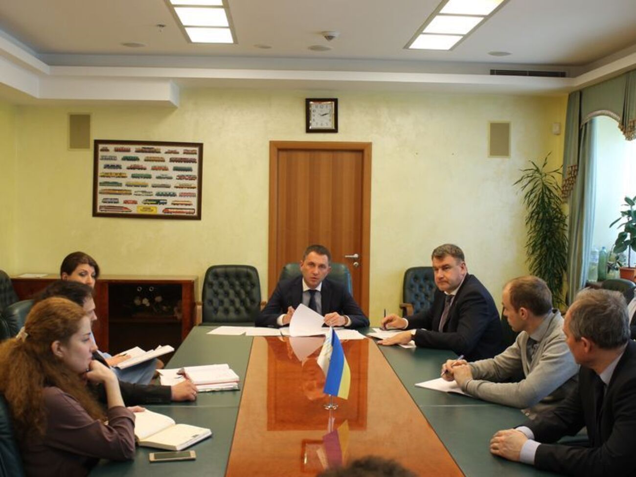 Лавренюк (по центру): Это недопустимо&nbsp;&ndash;&nbsp;когда во время агрессии со стороны РФ по рекам Украины ходят российские суда