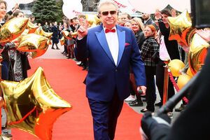 Поплавский: Миром правят юмор, спорт и секс