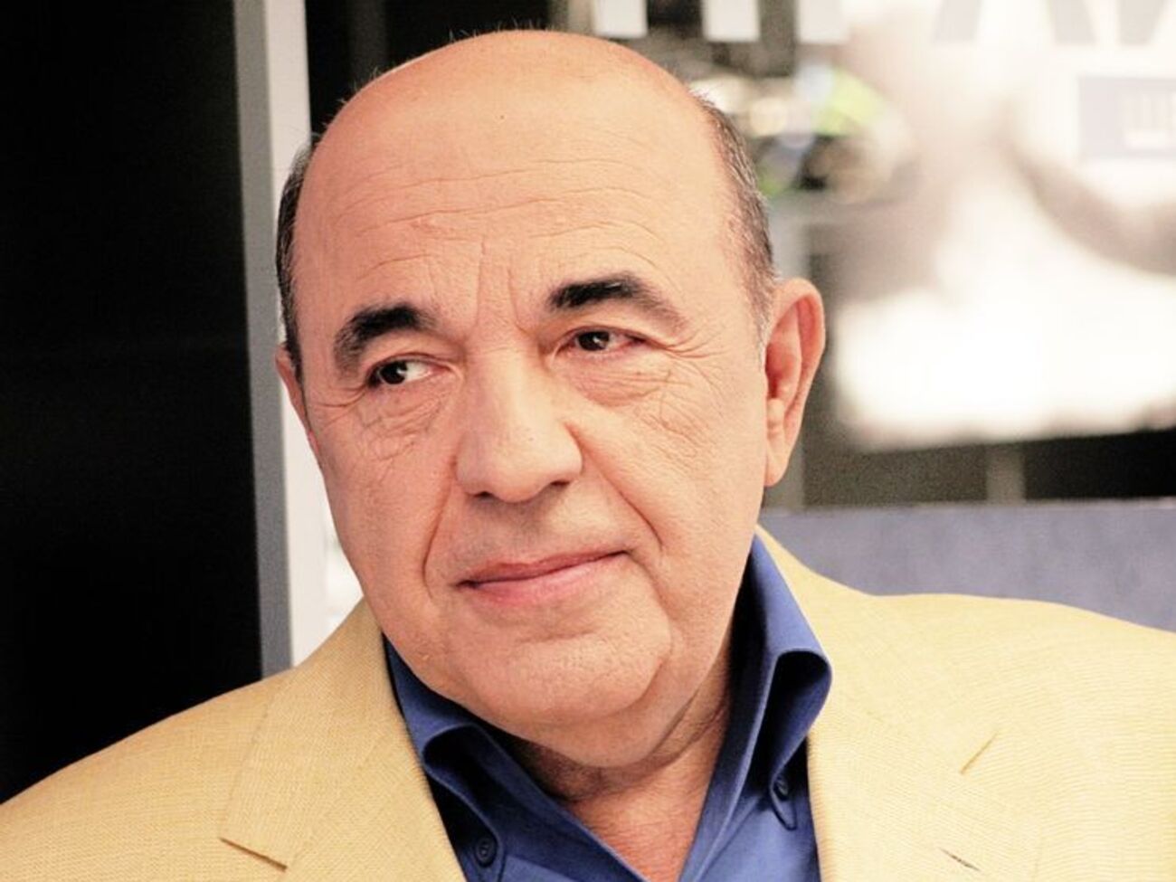 Вадим Рабінович заявив, що заплатив свої гроші, які отримав від продажу землі і задекларував