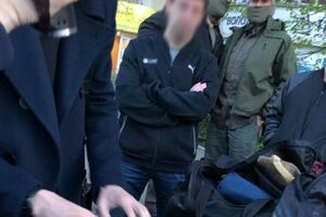 По данным СМИ, на взятке задержали судью Андрея Новака и экс-судью Александра Билыка
