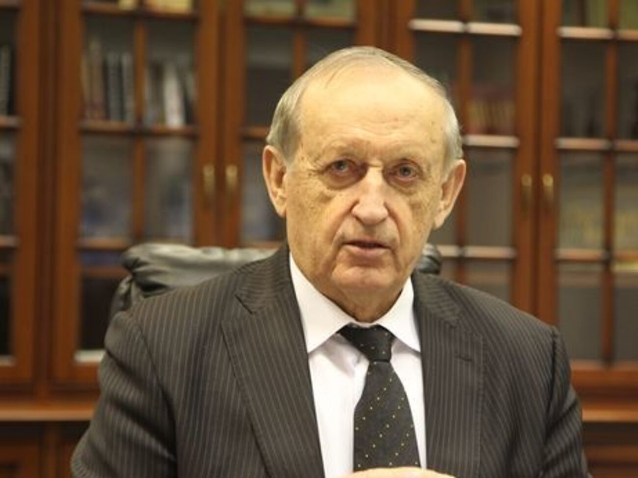 За словами Богуслаєва, один з охоронців заводу дістав серйозні травми, його госпіталізували
