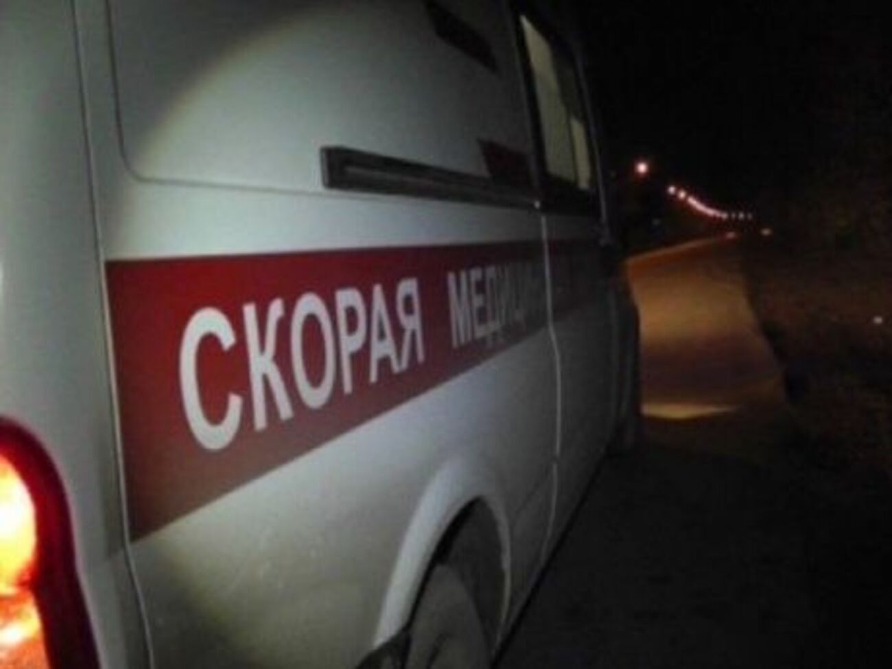 Тіло підлітка виявили біля під'їзду його будинку