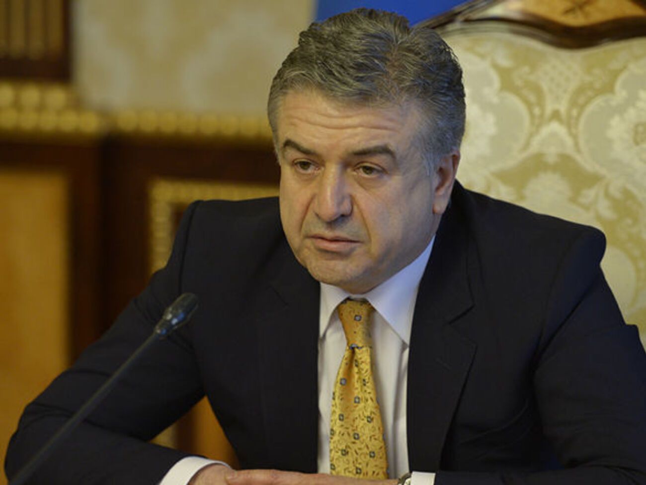 Карапетян заявив про скасування переговорів із лідером опозиції Пашиняном