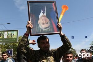 За день до отставки Саргсяна на акции протеста в Ереване вышло рекордное количество демонстрантов – до 160 тыс. человек