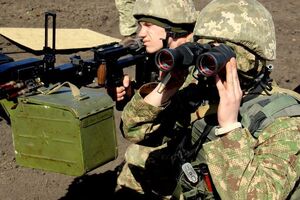 Украинских военных обстреливали на донецком и луганском направлениях