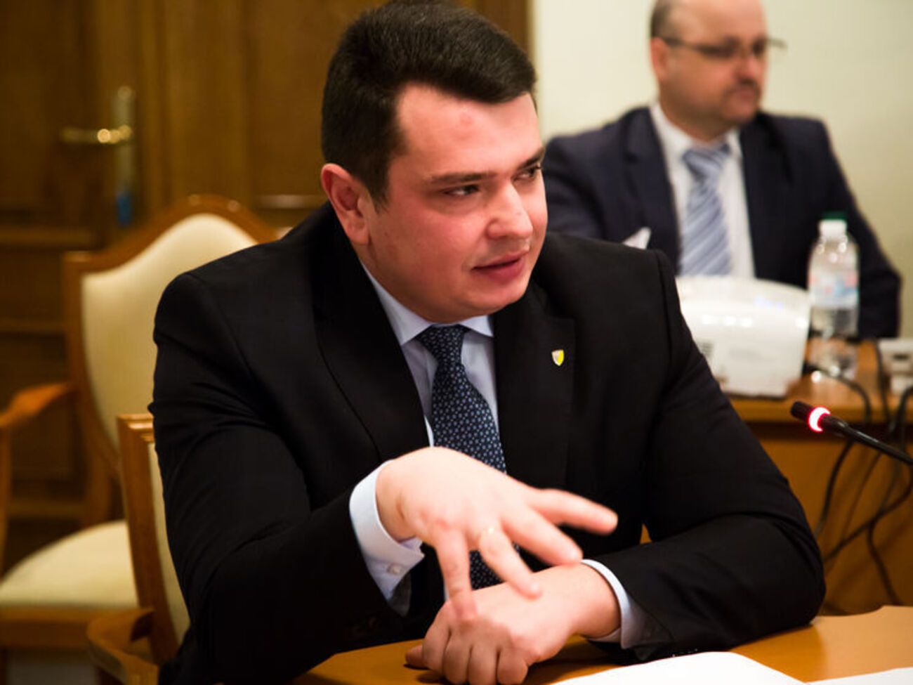 За словами Ситника, НАБУ спробує через суд повернути одеський аеропорт у комунальну власність