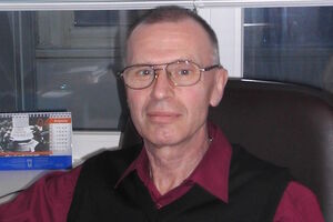 Углева вчера сбил автомобиль