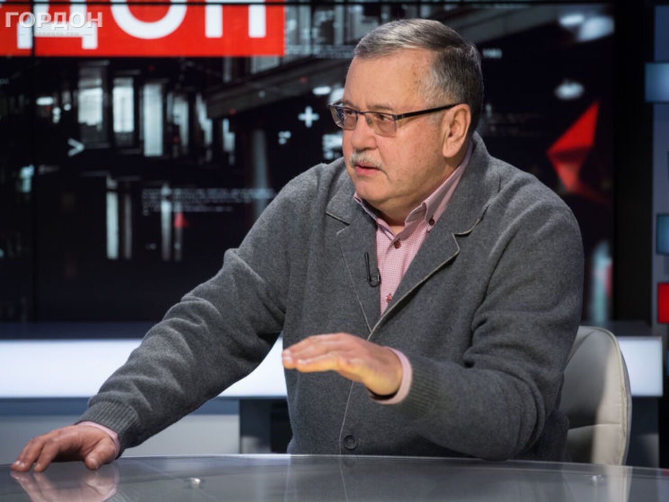 Гриценко: Кілька засідань президентської War Room було присвячено не планам відбиття агресії, а планам недопущення мене до виборів