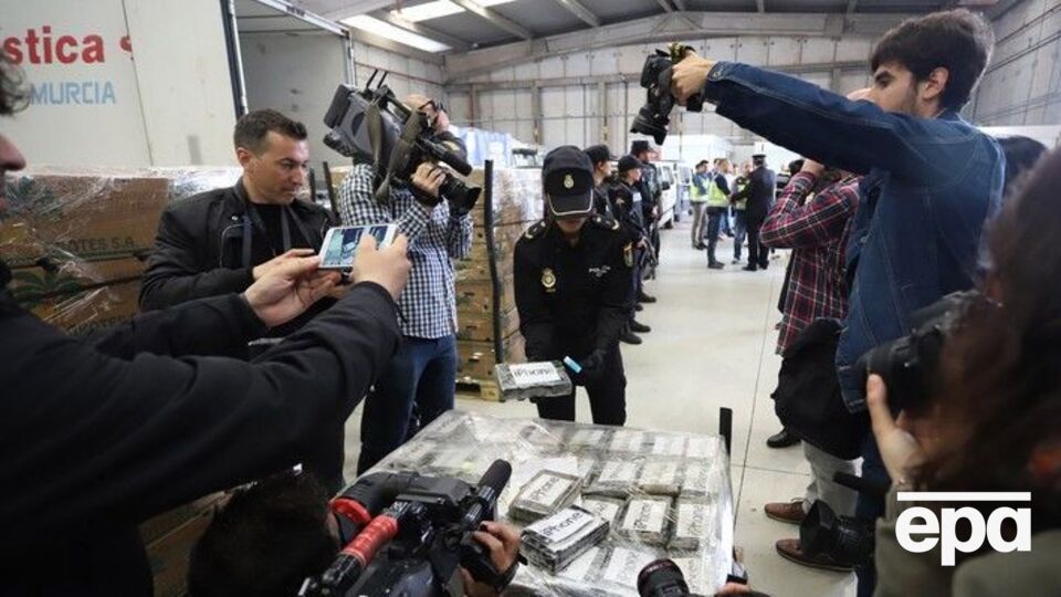 Рекордну партію кокаїну вилучили в одному з іспанських портів