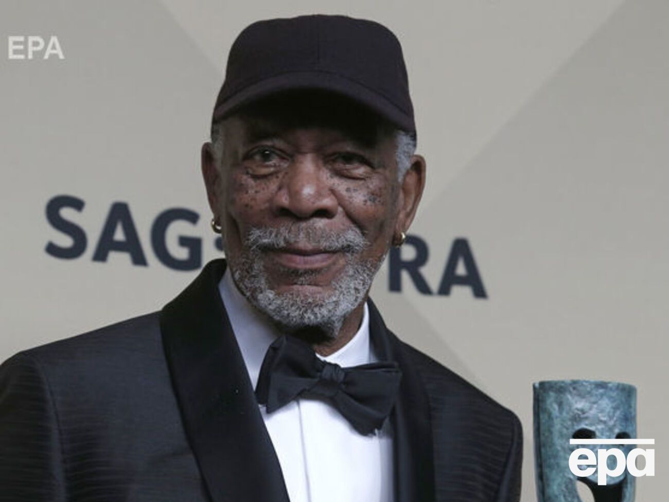 Фриман отрицает обвинения