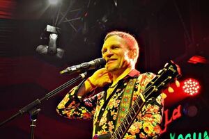 Скрипка: Некоторые люди понимают, что не могут не быть артистами, и идут работать по призванию