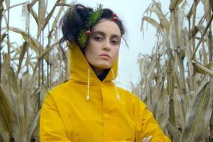 Паш заспівала закарпатським діалектом