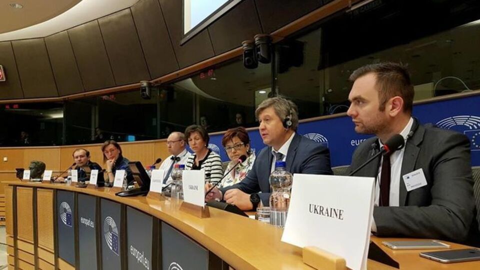 Данилюк принял участие в дискуссиях с евродепутатами и чиновниками Еврокомиссии в Брюсселе