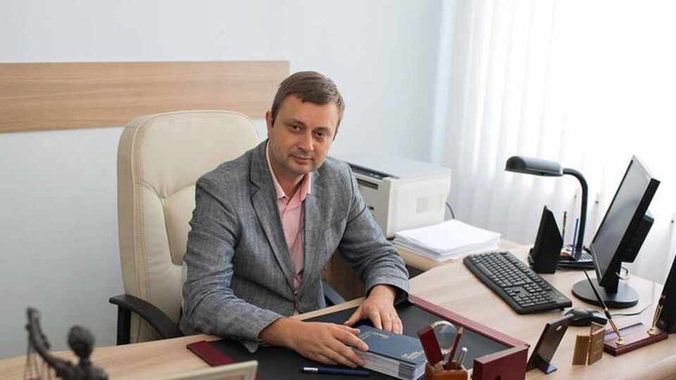 Данко руководит судом с февраля