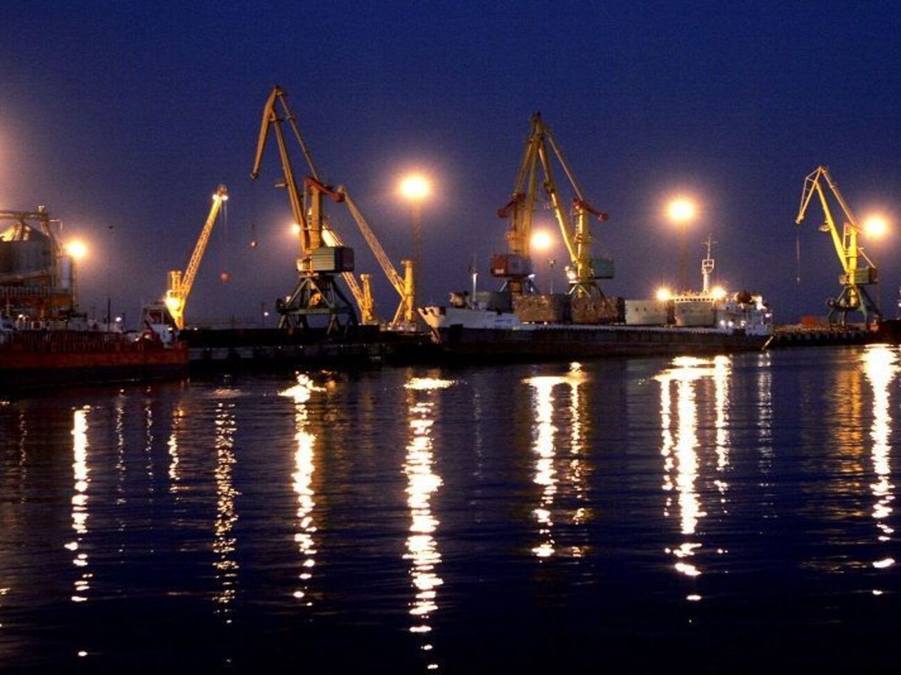 Російська преса називає порт Актау новою базою Пентагону