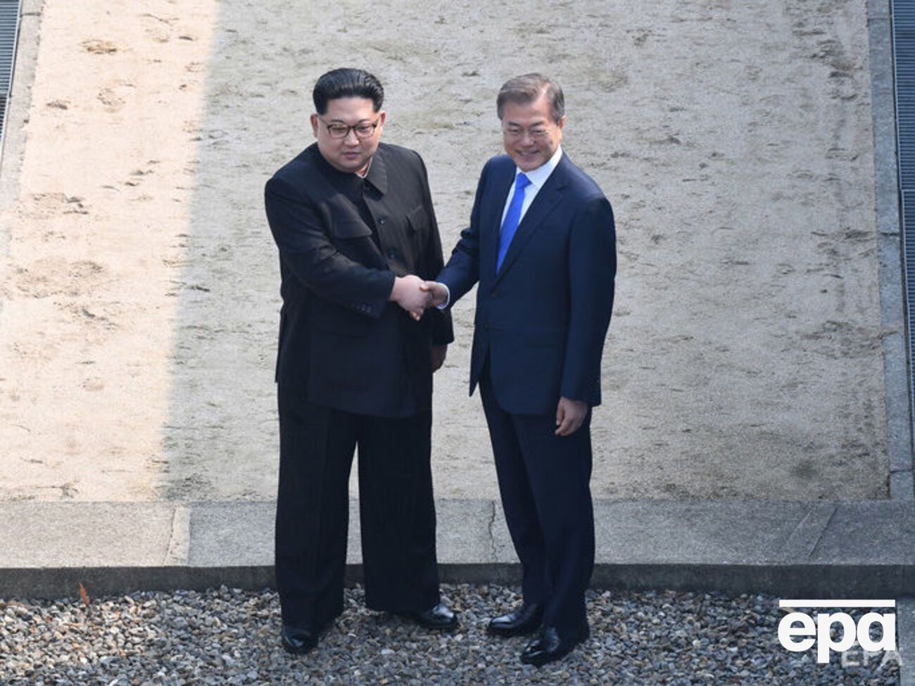 Лідери радо зустріли один одного