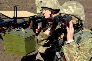 Украинских военных обстреливали на донецком и луганском направлениях