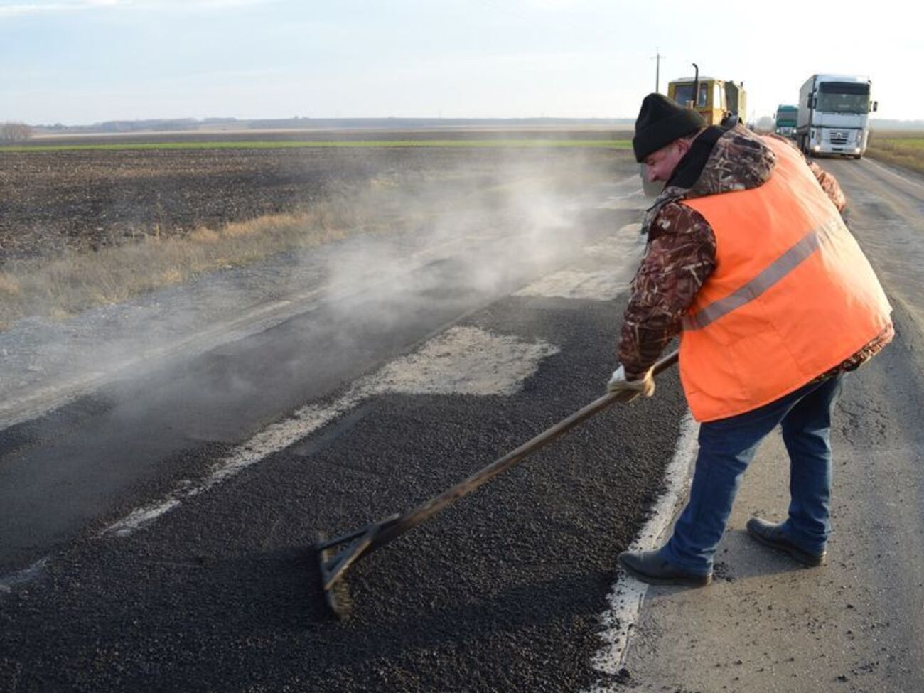 Завдяки ямковому ремонту було забезпечено проїзд по 40 тис. км доріг